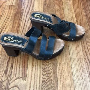 Sbicca black chunky heels